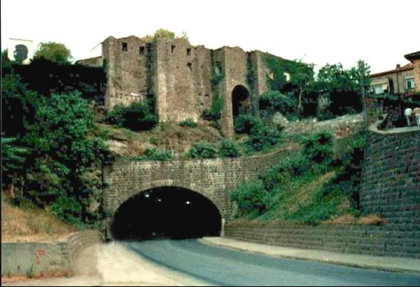Trapezounta - Pontus, Byzantine walls